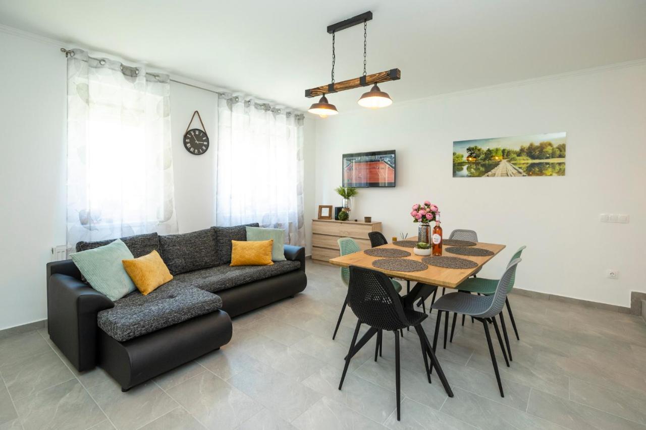 Zsendulo Apartman Apartment Eger Exterior photo