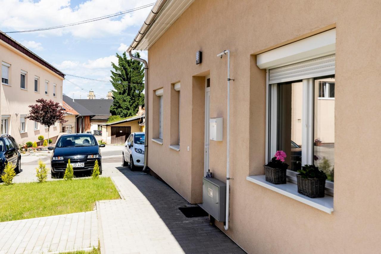 Zsendulo Apartman Apartment Eger Exterior photo